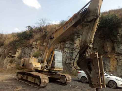 贵州出售转让二手5000小时2011年厦工XG822LC挖掘机