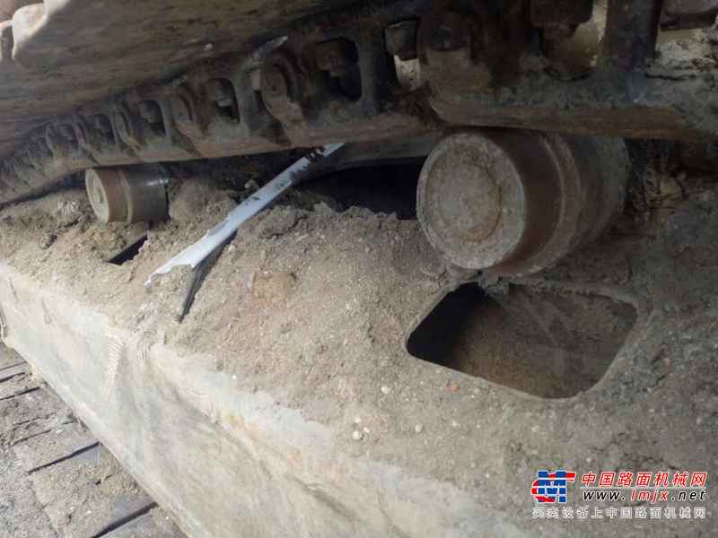 黑龙江出售转让二手20000小时2003年日立EX210挖掘机