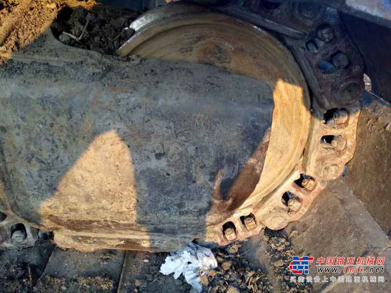 黑龙江出售转让二手20000小时2003年日立EX200挖掘机