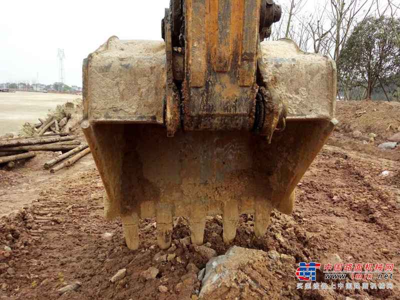 江西出售转让二手3500小时2015年现代R150LC挖掘机