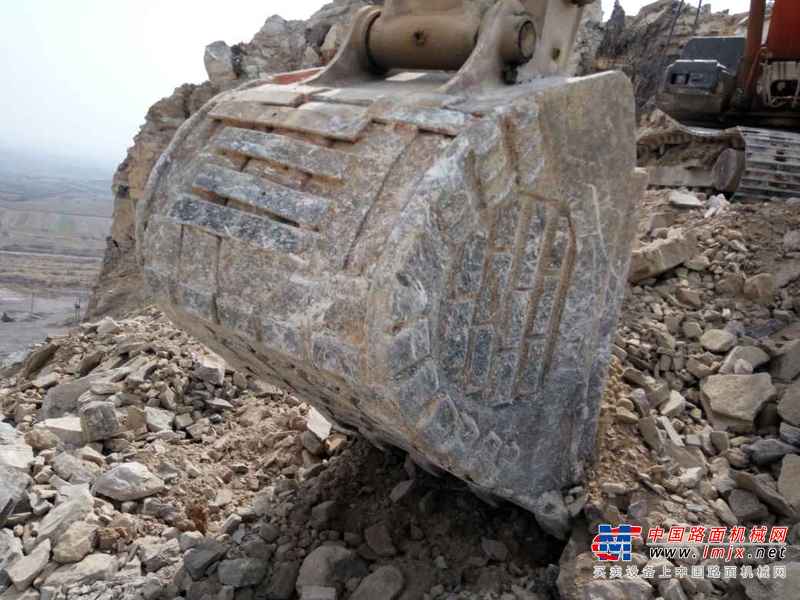 河北出售转让二手7500小时2011年日立ZX250H挖掘机