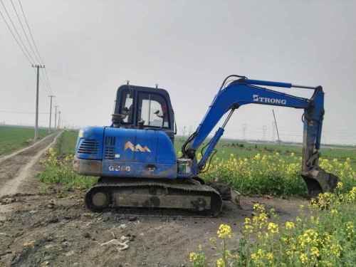江苏出售转让二手6000小时2013年山重建机GC60挖掘机
