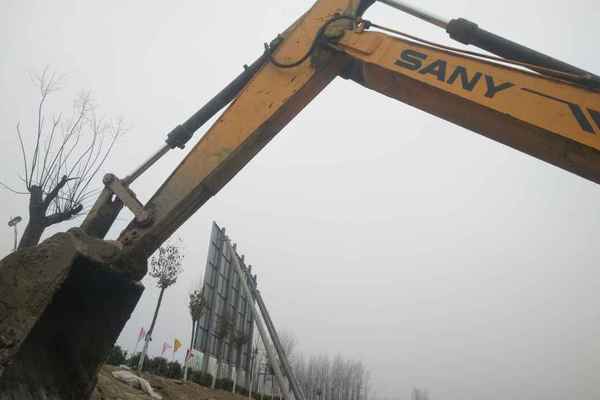 河南出售转让二手8000小时2010年三一重工SY215C挖掘机