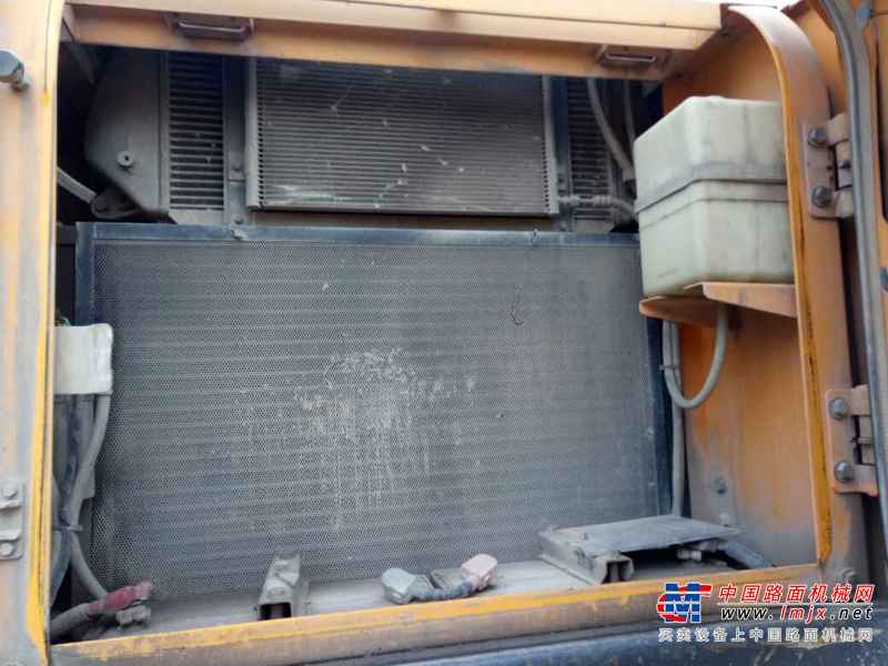 河南出售转让二手6000小时2011年现代R225LC挖掘机