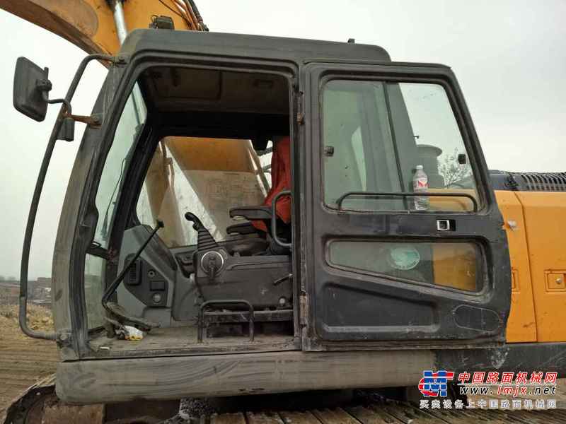 河南出售转让二手6000小时2011年现代R225LC挖掘机