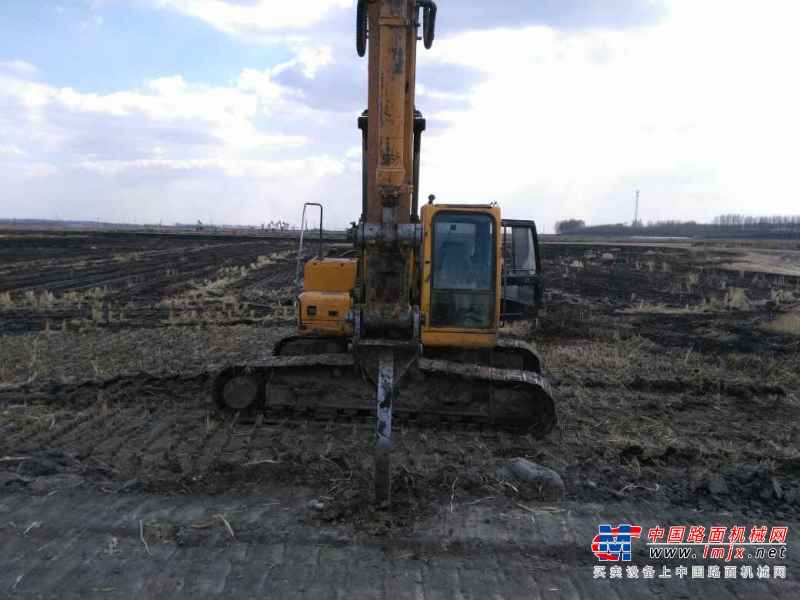 黑龙江出售转让二手15800小时2006年现代R225LC挖掘机