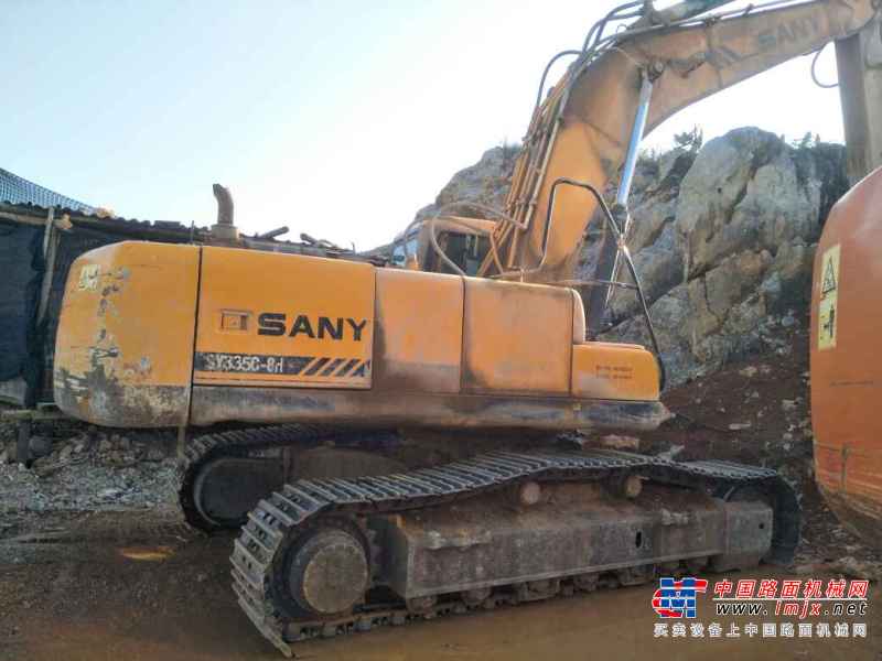 云南出售转让二手9000小时2010年三一重工SY235挖掘机