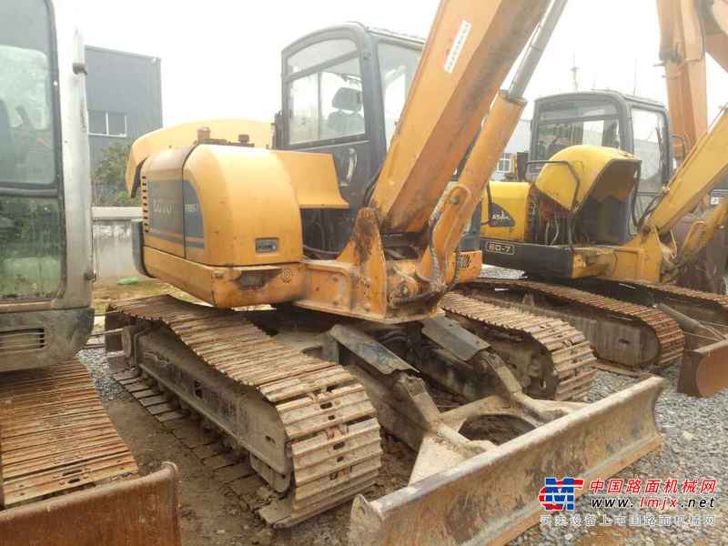 河南出售转让二手7700小时2010年福田雷沃FR85挖掘机