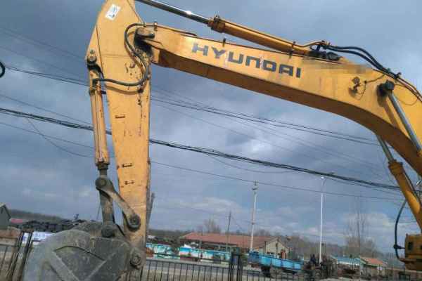 黑龙江出售转让二手15000小时2007年现代R225LC挖掘机