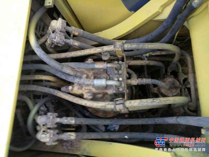 广东出售转让二手15300小时2003年小松PC200挖掘机