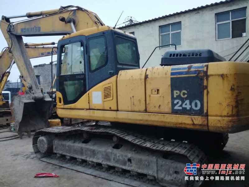 河南出售转让二手10000小时2006年小松PC220挖掘机