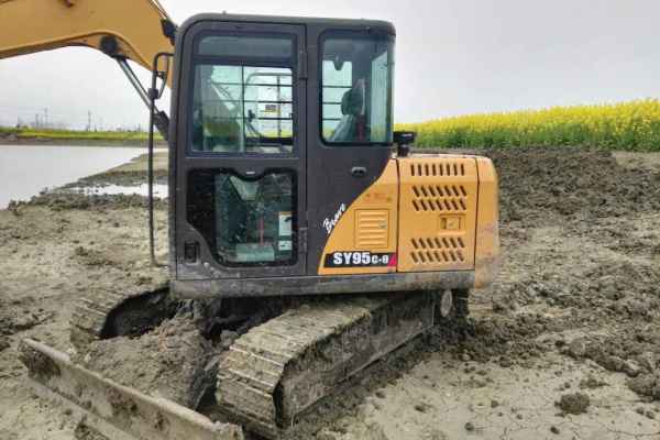 江苏出售转让二手1300小时2015年三一重工SY75C挖掘机
