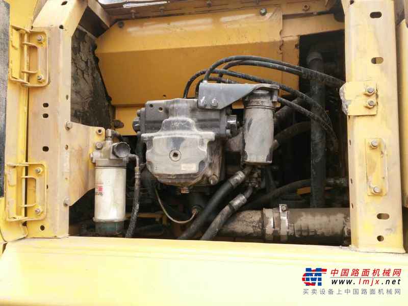 陕西出售转让二手6000小时2011年小松PC240挖掘机