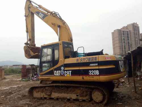 广东出售转让二手12600小时2003年卡特彼勒320B挖掘机
