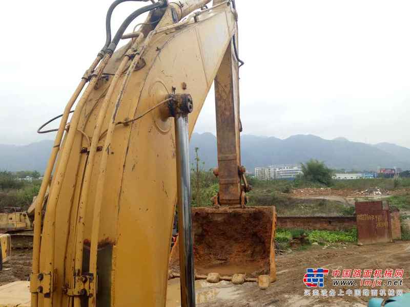 广东出售转让二手12600小时2003年卡特彼勒320B挖掘机