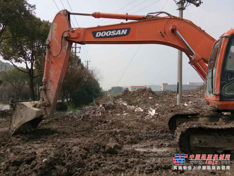 江苏出售转让二手12800小时2010年斗山DH220LC挖掘机
