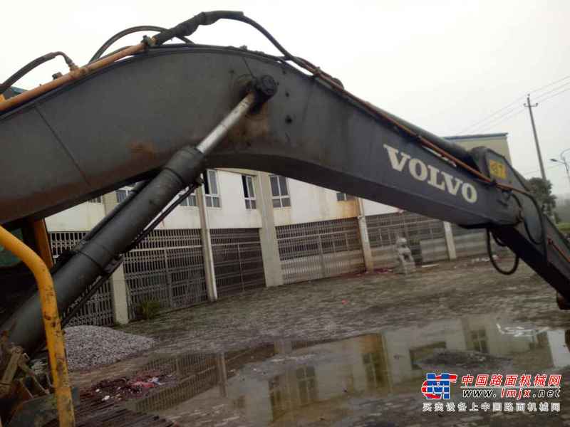 江西出售转让二手8500小时2010年沃尔沃EC210BLC挖掘机