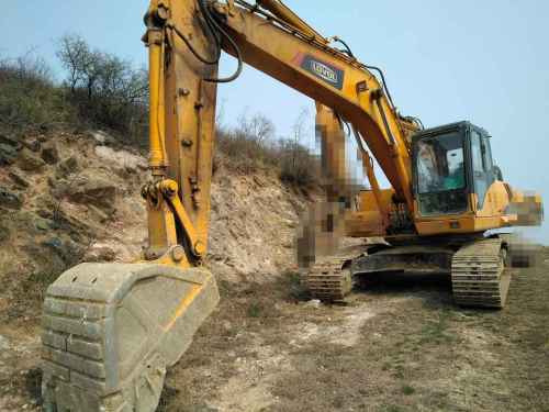 河南出售转让二手2700小时2013年福田雷沃FR220挖掘机