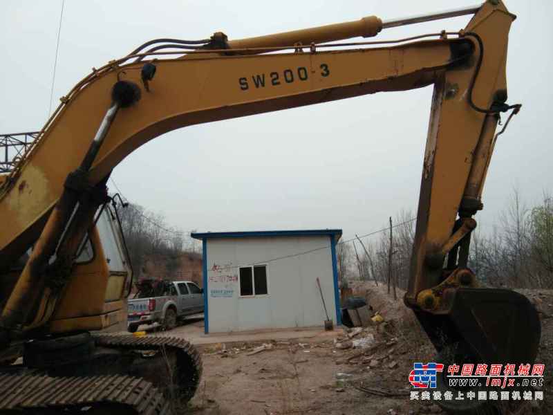 河南出售转让二手9000小时2003年彭浦SW200挖掘机