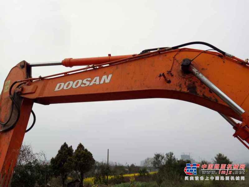 湖南出售转让二手10000小时2009年斗山DH215挖掘机