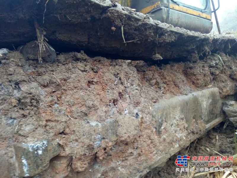 江西出售转让二手10000小时2010年山重建机924C挖掘机