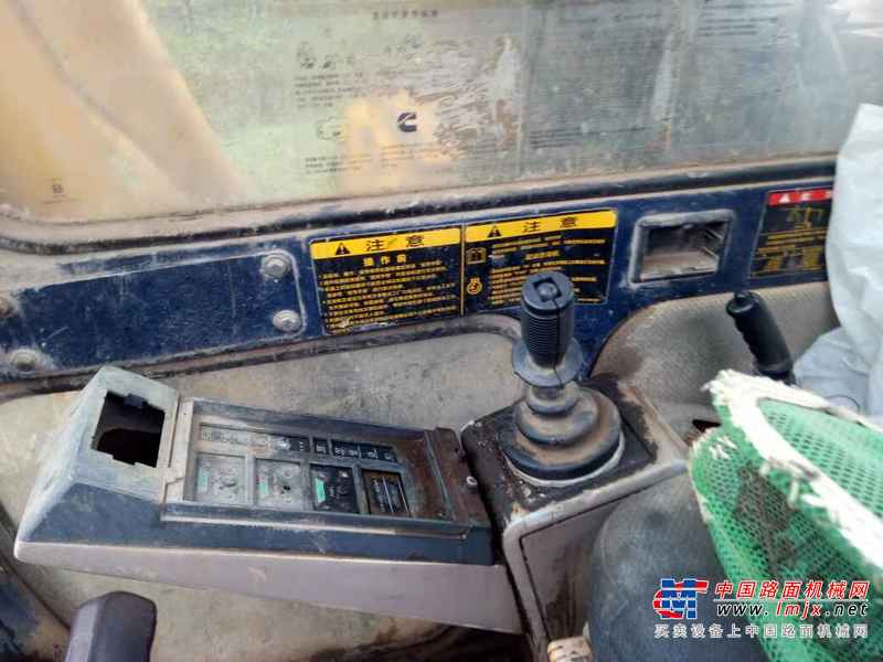 江西出售转让二手13000小时2006年现代R210挖掘机
