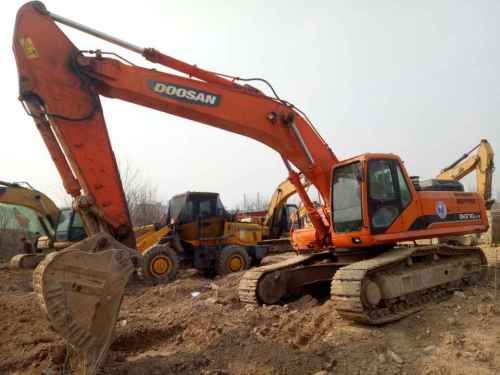河南出售转让二手6000小时2012年斗山DH370LC挖掘机