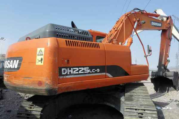 内蒙古出售转让二手7000小时2011年斗山DH225LC挖掘机