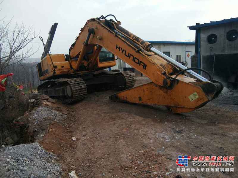 河南出售转让二手9000小时2008年现代R305LC挖掘机