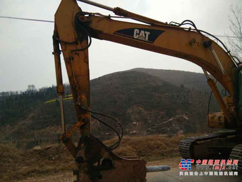 河南出售转让二手9000小时2006年卡特彼勒320C挖掘机
