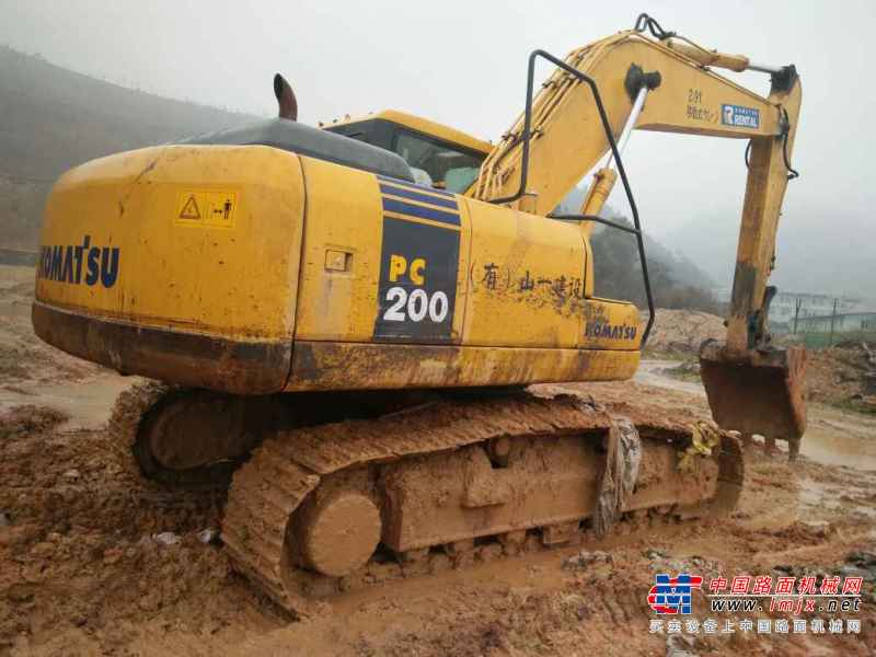 浙江出售转让二手8600小时2007年小松PC200挖掘机