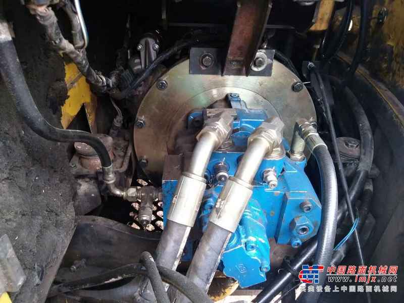 重庆出售转让二手5540小时2011年现代R80挖掘机