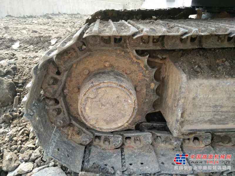山东出售转让二手7400小时2011年福田雷沃FR65V8挖掘机