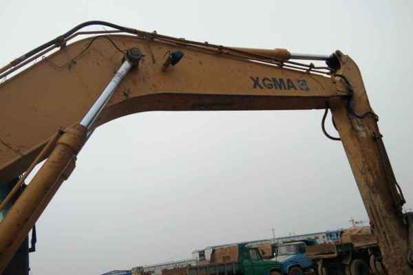 安徽出售转让二手6000小时2012年厦工XG822LC挖掘机
