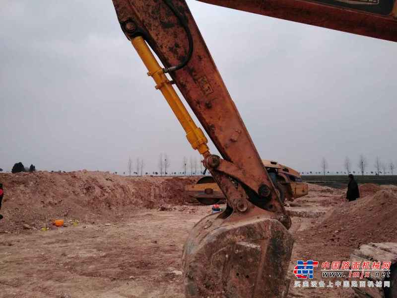 河南出售转让二手4500小时2012年福田雷沃FR170挖掘机