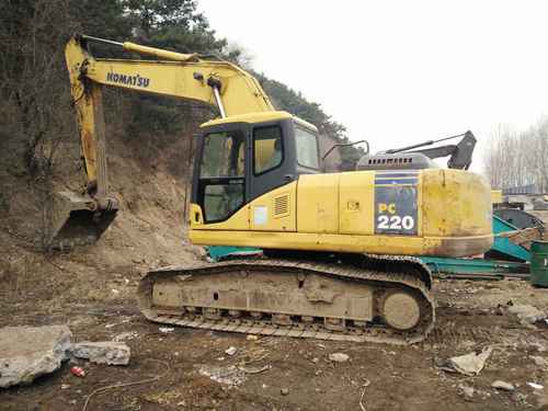 河北出售转让二手10257小时2005年小松PC220挖掘机