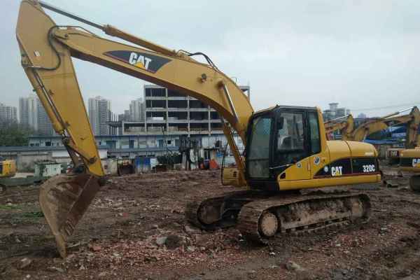 重庆出售转让二手18000小时2007年卡特彼勒320C挖掘机