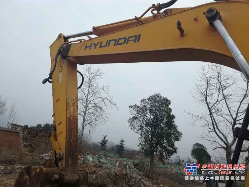 河南出售转让二手7600小时2007年现代R220LC挖掘机