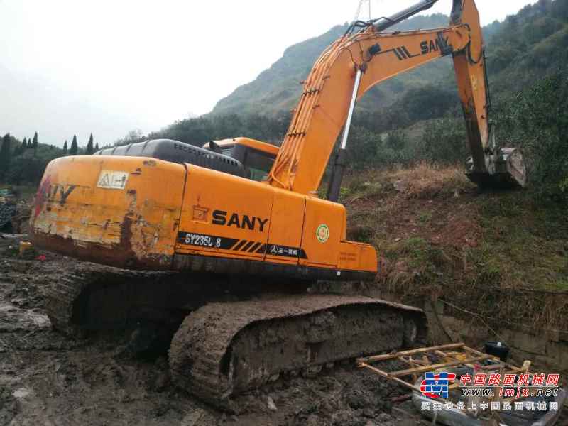 浙江出售转让二手8600小时2012年三一重工SY215C挖掘机