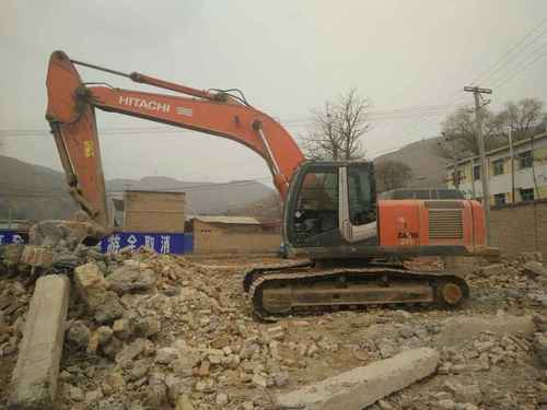 甘肃出售转让二手13000小时2010年日立ZX240挖掘机