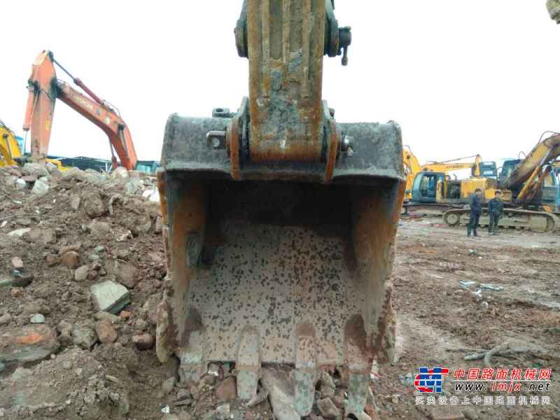 浙江出售转让二手5700小时2011年现代R215挖掘机