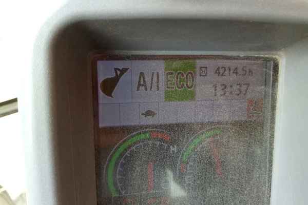 陕西出售转让二手4000小时2013年日立ZX200挖掘机