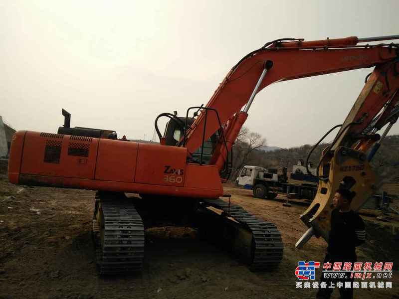 河北出售转让二手15700小时2006年日立ZX330挖掘机