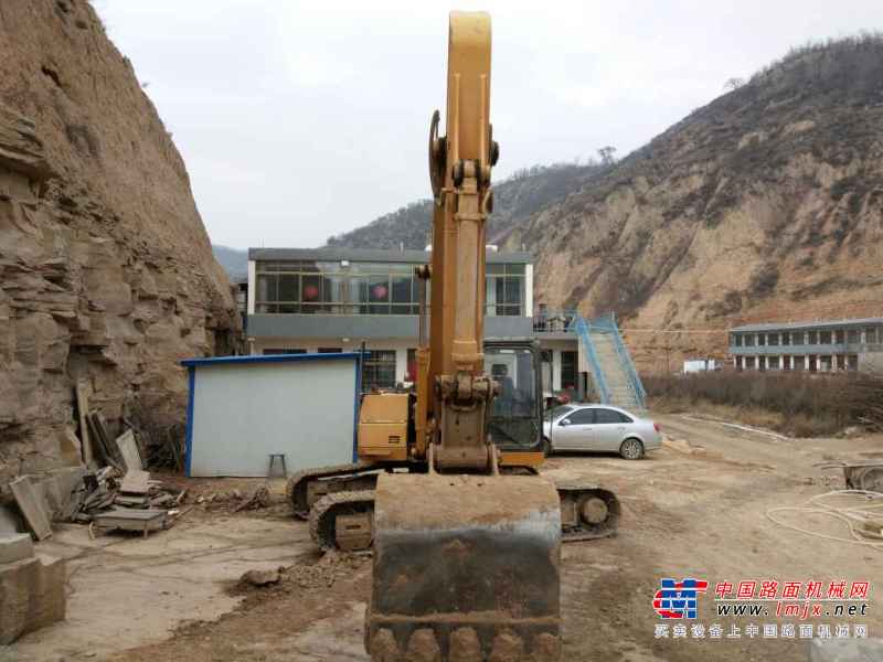 陕西出售转让二手5500小时2012年厦工XG825挖掘机