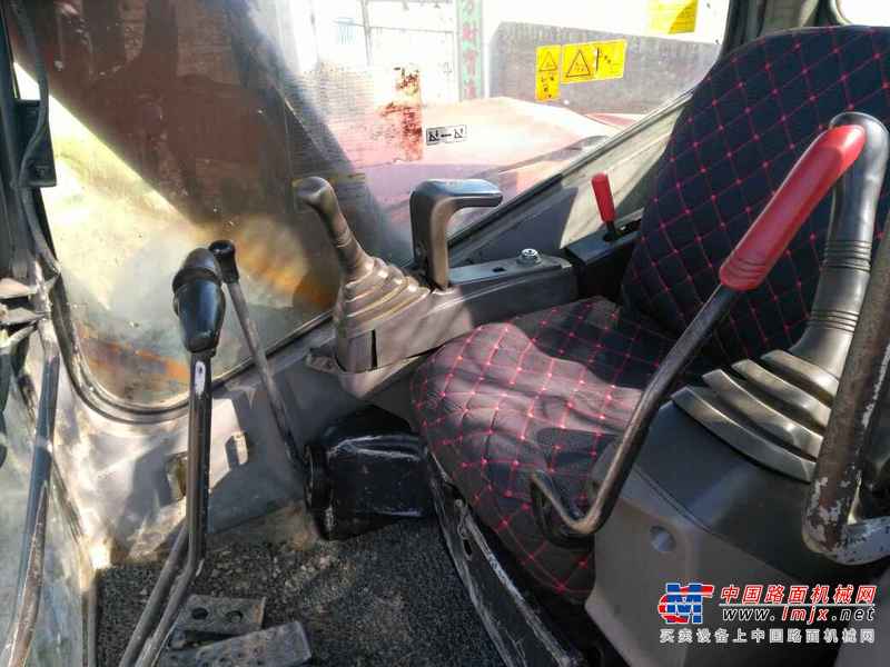 黑龙江出售转让二手11000小时2009年日立ZX55UR挖掘机