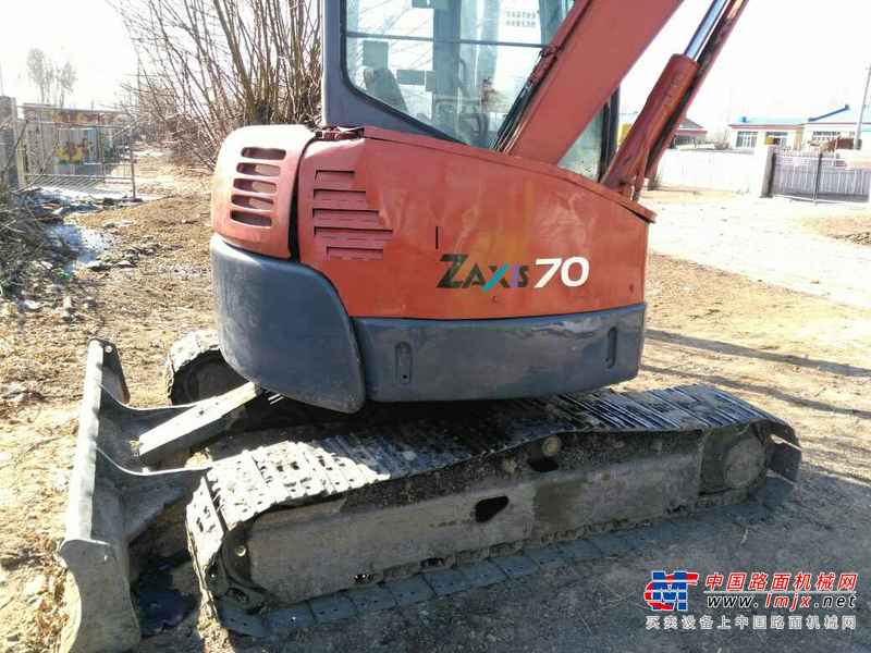 黑龙江出售转让二手11000小时2009年日立ZX55UR挖掘机