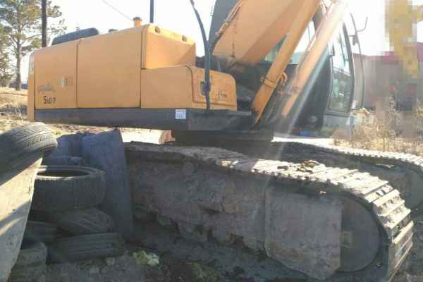 黑龙江出售转让二手8000小时2010年现代R225LC挖掘机