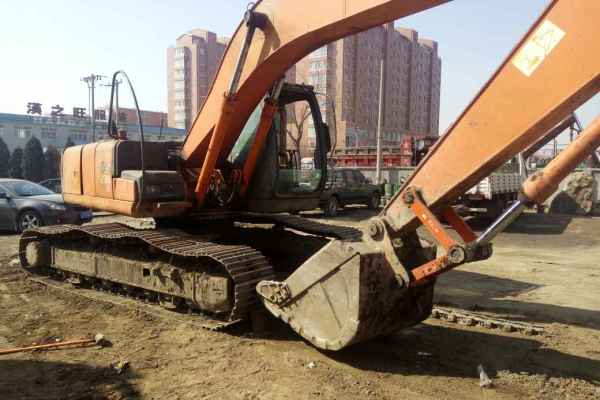 辽宁出售转让二手13450小时2005年日立EX230挖掘机