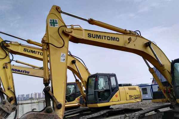 山西出售转让二手7000小时2012年住友SH240挖掘机
