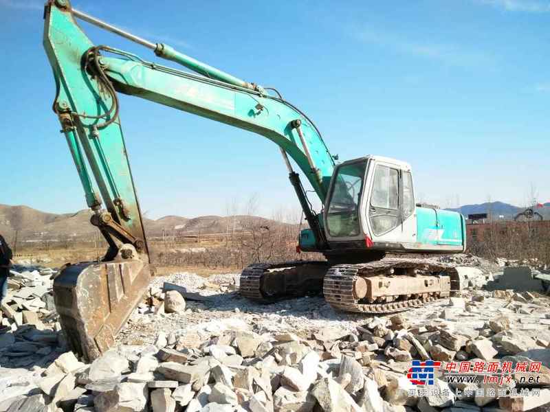 河北出售转让二手6000小时2010年住友SH220挖掘机